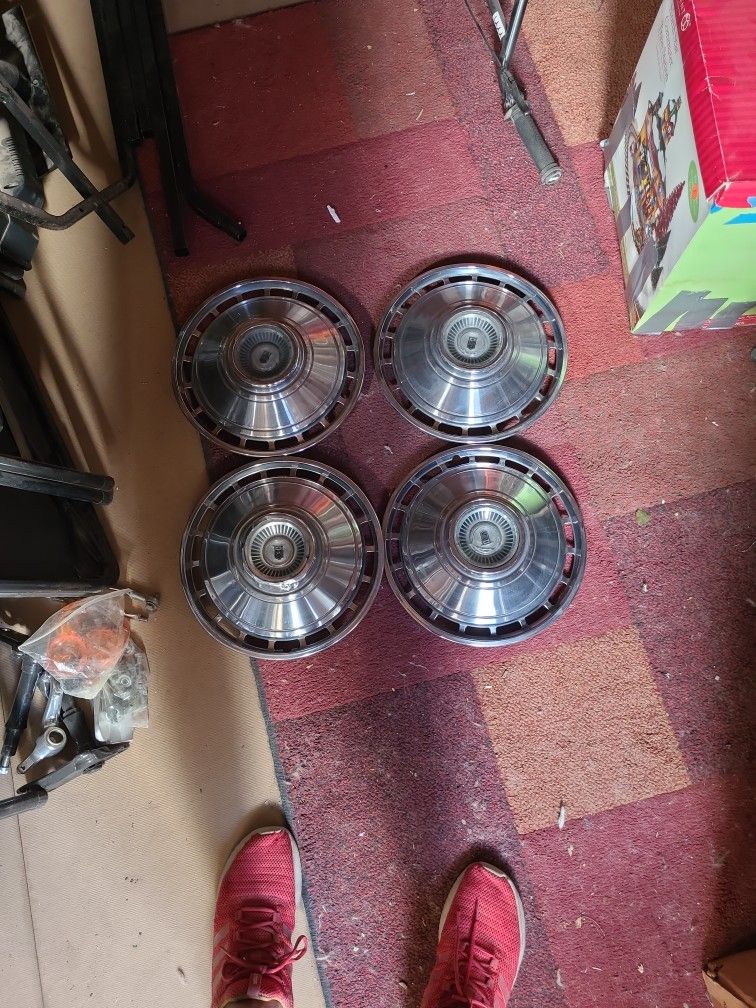4 1965 Nova Hub Caps