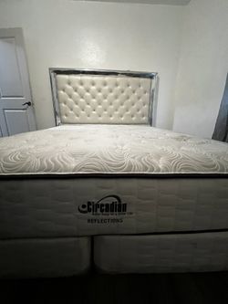 King Size Mattress With Box Boards 100$