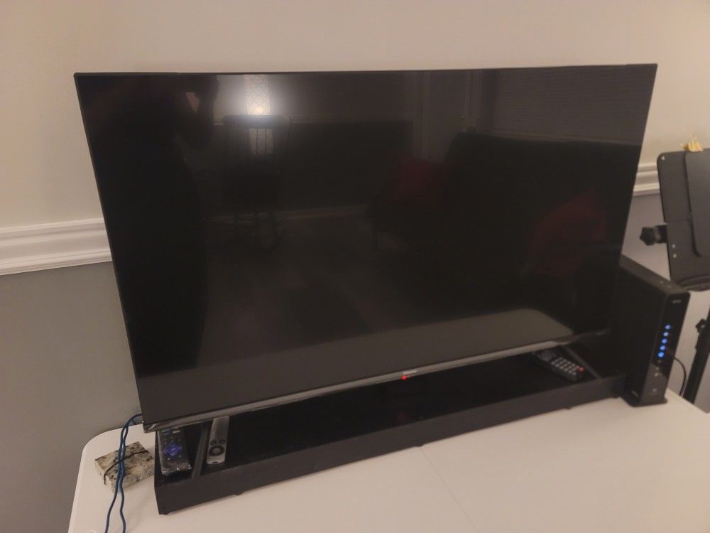Hisense 43" TV