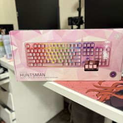 Pink Razer Huntsman Keyboard and Mouse 