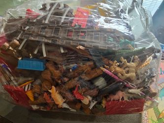 Big bag Lincoln Logs Train Set/ animals
