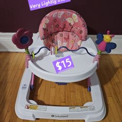 WALKER FOR BABY GIRL