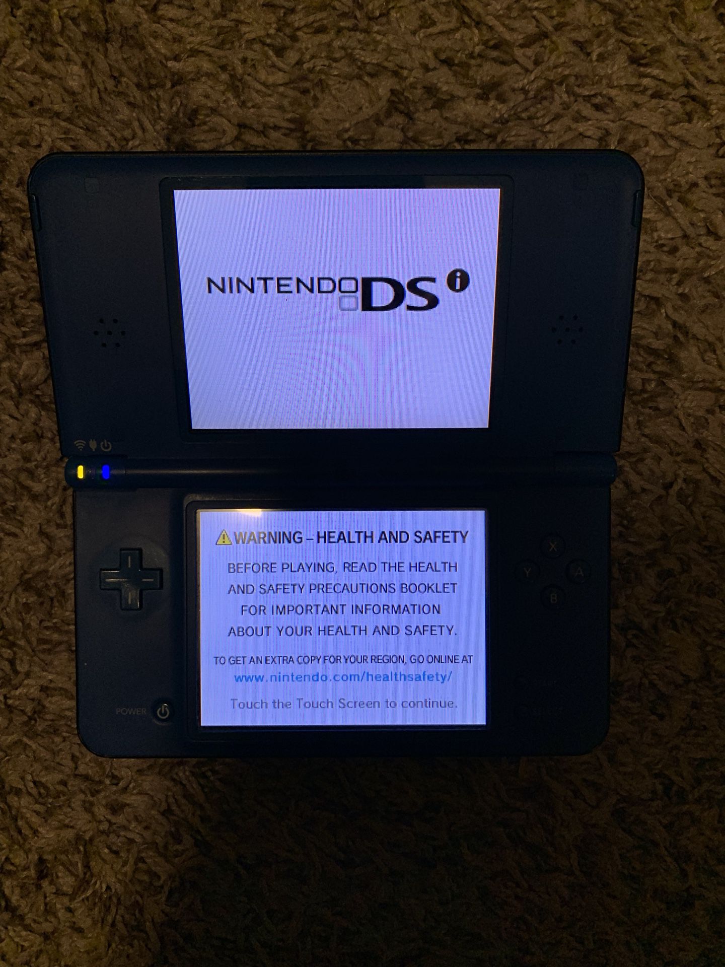 NINTENDO DSI XL HANDHELD CONSOLE SYSTEM WITH VIDEO GAME