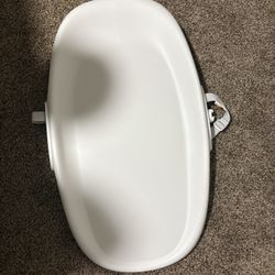 Skip Hop Rubber Changing Table 