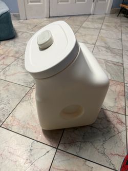 Reddy Pet Food Storage Container