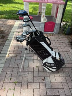 Mens strata ultimate golf club set.  With golf bag right handed