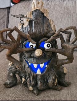 Transpac Spooky Tree Stump Monster Figurine