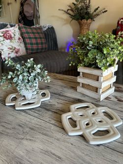 Set of 2 Ceramic Trivets / Hot Pads