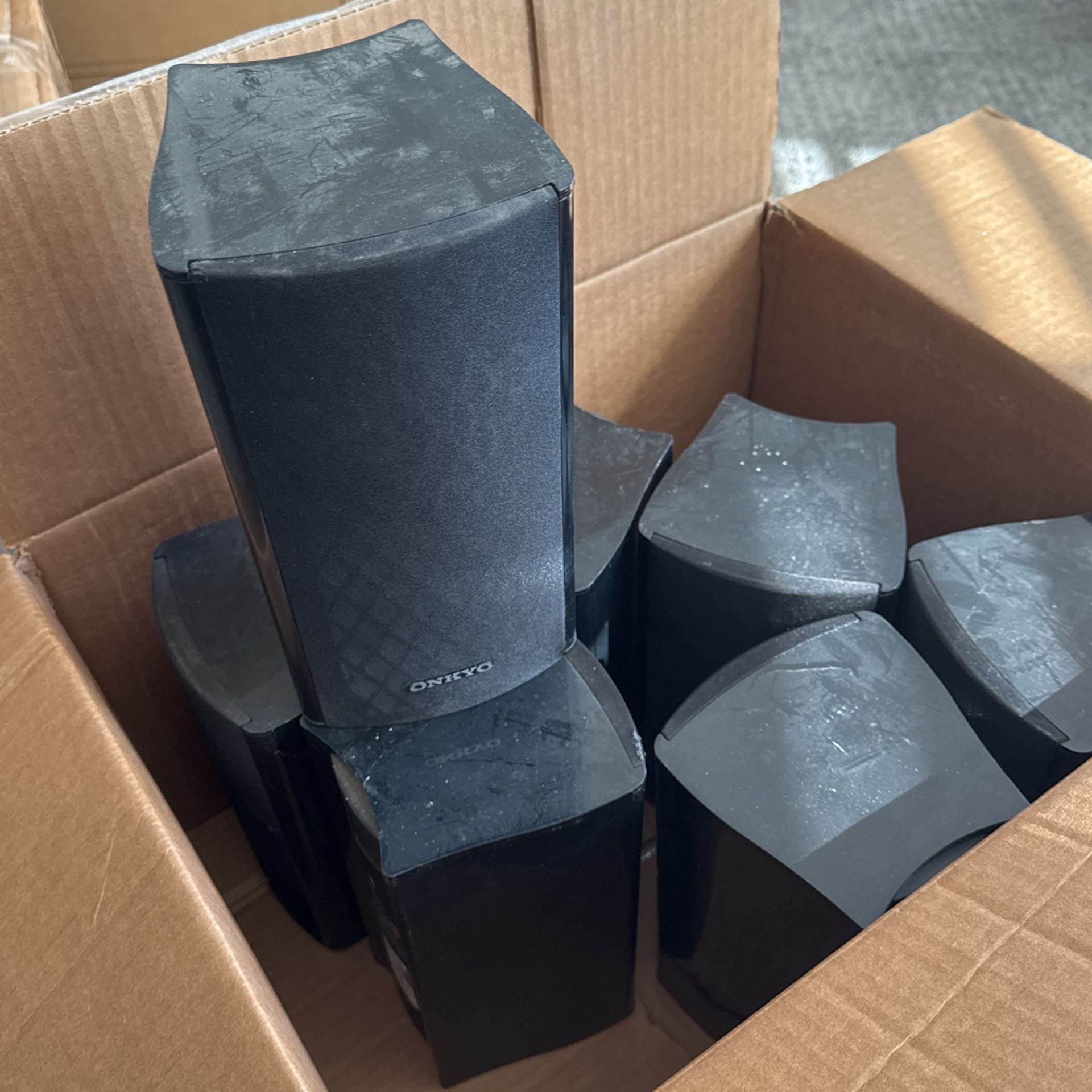 Onkyo 7.1 Speakers With Sub