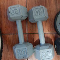 Dumbells 2 20 Pound 1 15 Pound