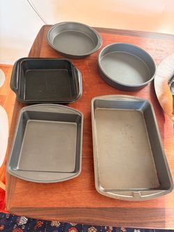 Baking pans