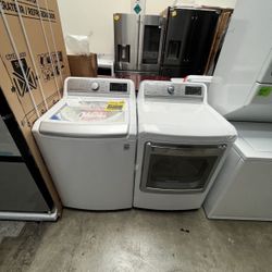 LG NEW WASHER AND ELECTRIC 220 DRYER