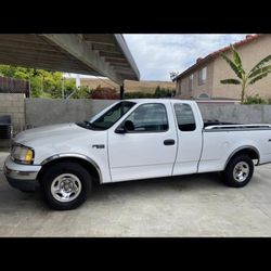 Toy Ford F-150 Model