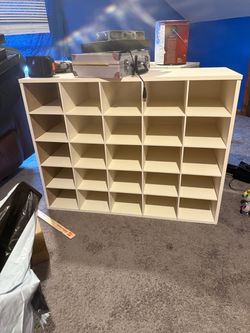 White shelfs