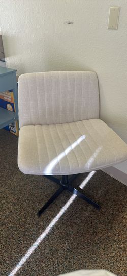 Cream XL Office Chair