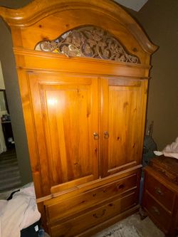 Dresser tv stand