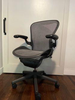 Herman Miller Aeron (Classic - B) Chair