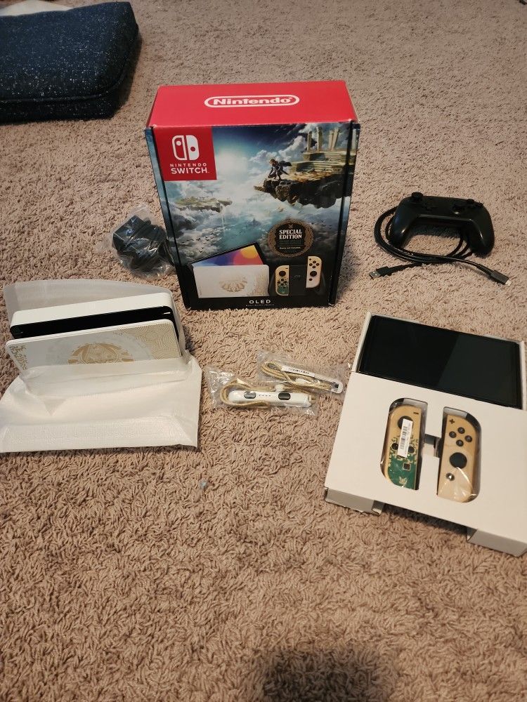 Zelda TOTK Switch OLED Complete and New