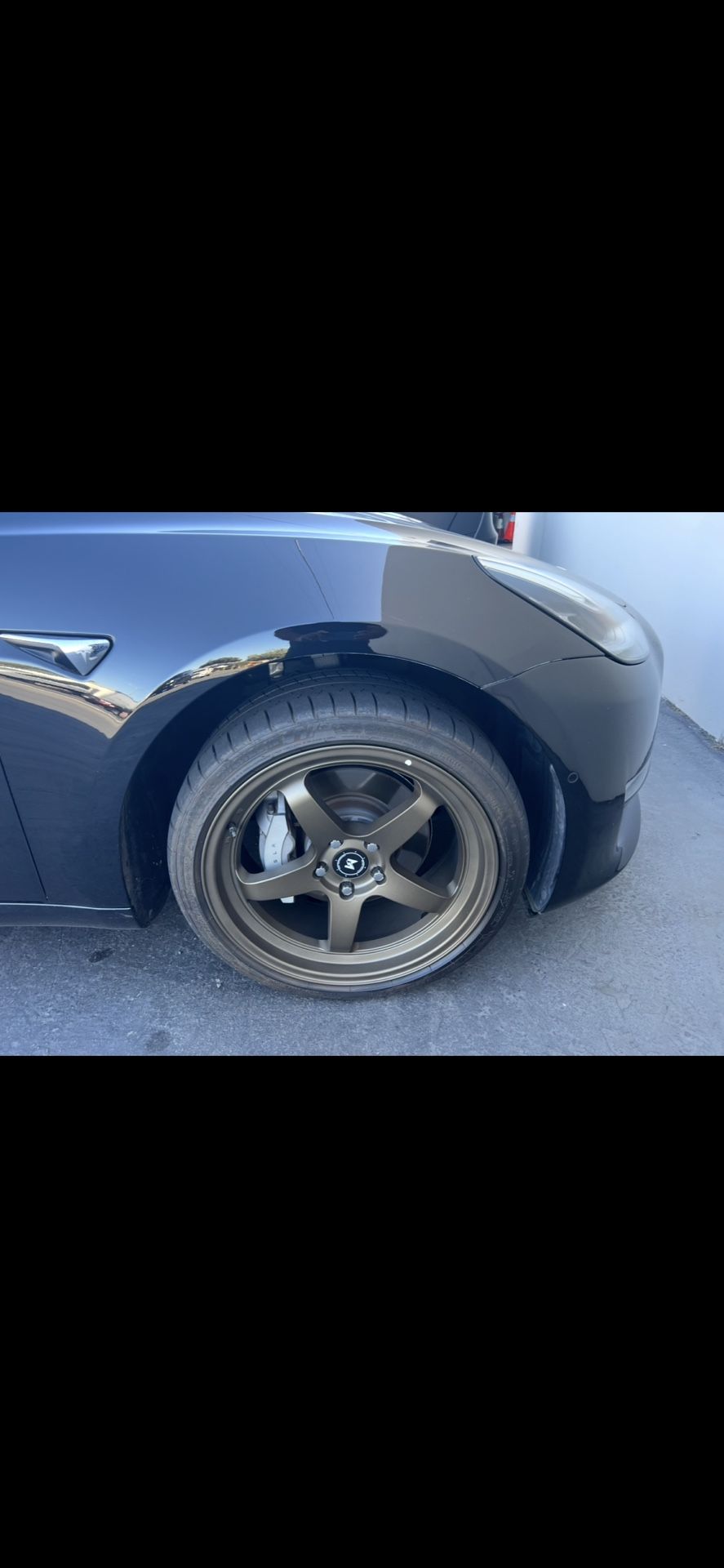 Tesla Model 3 Or Y 19”m Flow Rims Tires Set