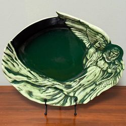 Vintage Collectible Flat Earth Pottery Angel Dimensional Green And White Pottery Plate