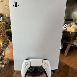 Selling Used  Disk Version PS5 