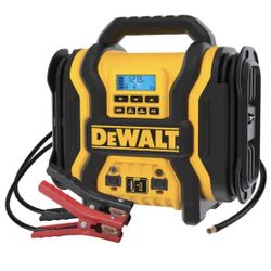 DEWALT Portable Power 2000 Peak Amp Jump Starter w/Digital Compressor