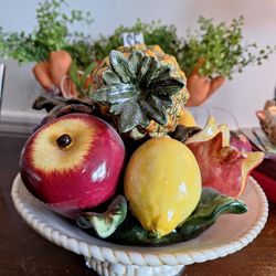 Vintage Italian Majolica Glass Pottery Large Fruit  Bowl Centerpiece.