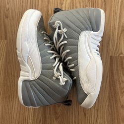 GRADESCHOOL SIZE 5.5 “Stealth” Jordan 12