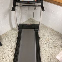Treadmill 
