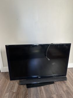45” LG TV
