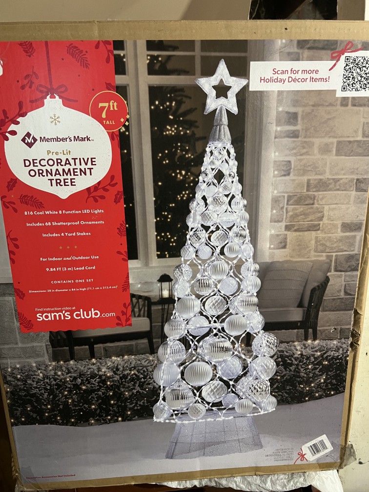 Decorative Ornament 7ft Tree