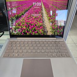 Microsoft Surface Laptop Go (Check Pics)