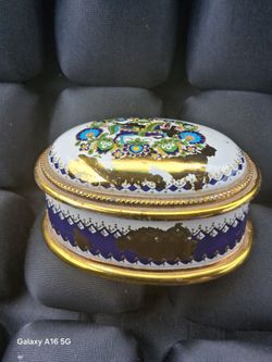 vintage 1950s Sankyo musical trinket box