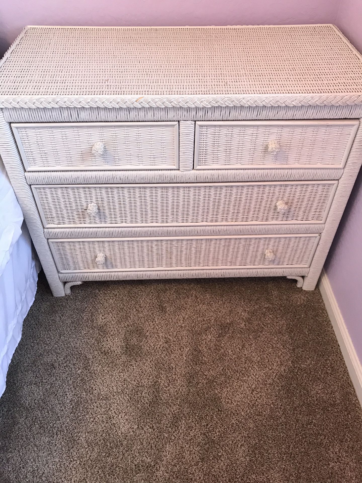 Lexington Henry Link White wicker bedroom furniture for Sale in Phoenix, AZ OfferUp