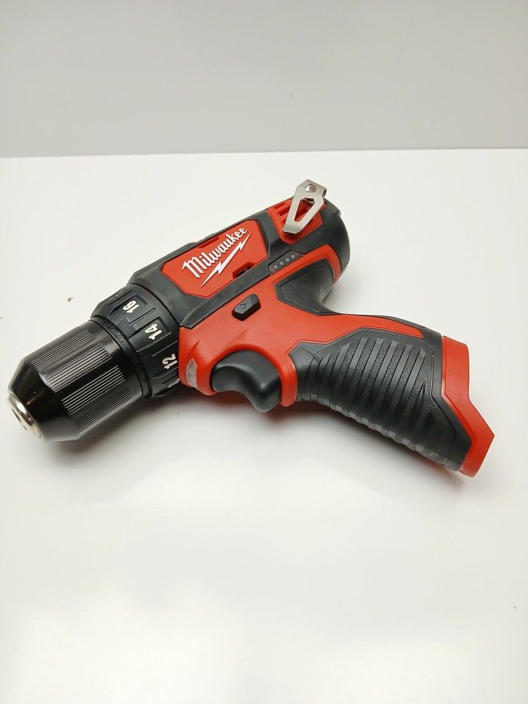 Milwaukee M12  3/8" Drill Driver. Tool Only.
