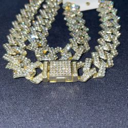 Iced Out Cuban Chain 18 inch 