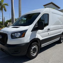 2023 Ford Transit Medium Roof 