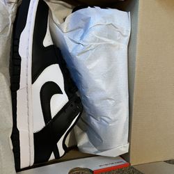 Womens Nike Dunk Low