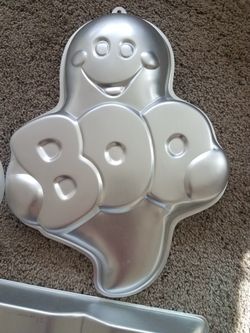 5 Aluminum Cake Pans