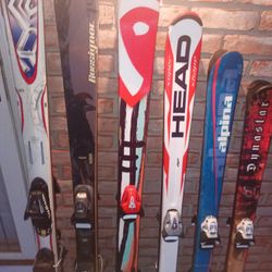 Super Skis -Great Condition