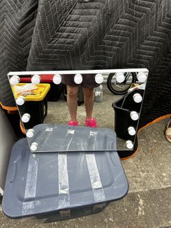 Illuminated Vanity Mirror