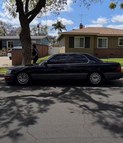 1992 Lexus LS runs