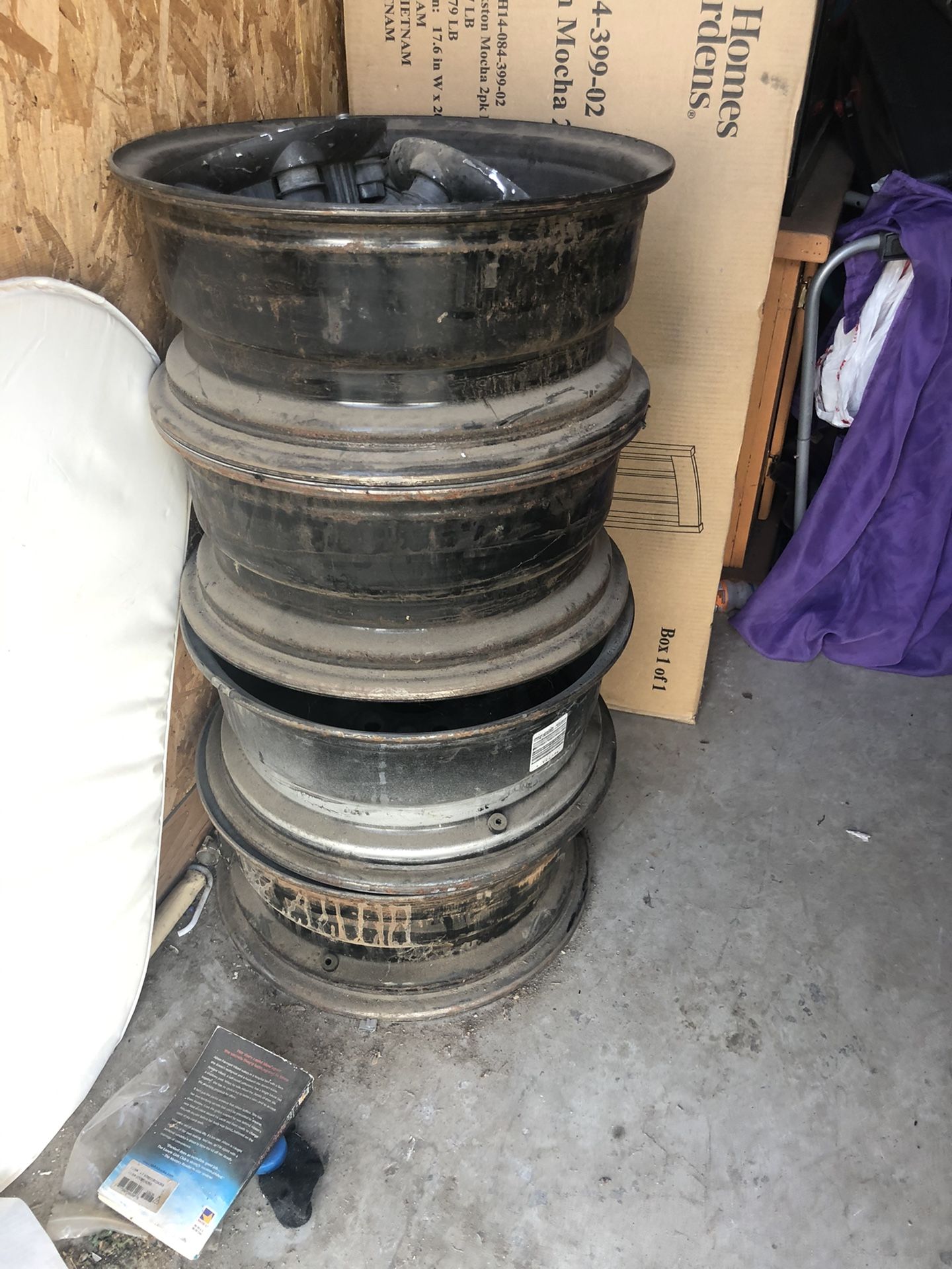 Chevy stock wheels 6 lug with caps