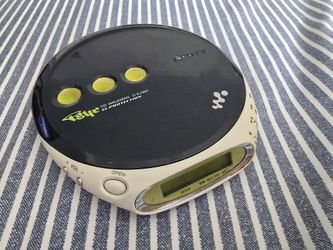 Retro Sony WALKMAN CD Player