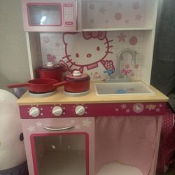 Hello Kitty, kids play kitchen