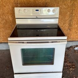 Whirlpool glass top stove everything works great