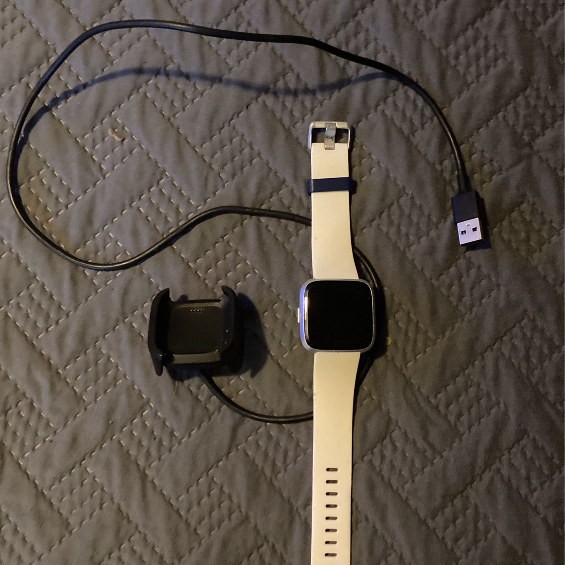 Fitbit Versa Lite