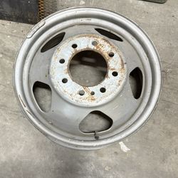GMC SIERRA 3500 PICKUP (2008- 2010) 17x6.5 Steel Silver 5 Hole