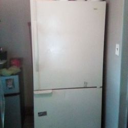 Refrigerator/frezzer
