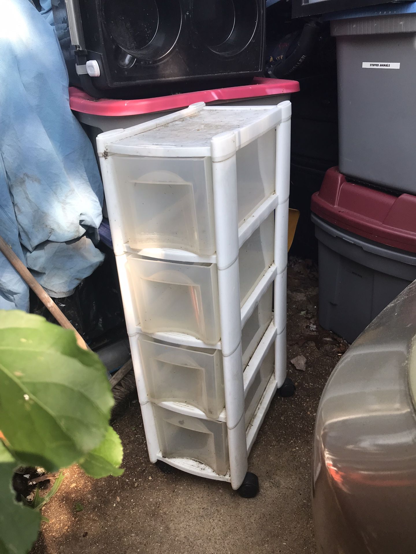 Very Nice Roll Around Four Drawer Storage Cabinet Only $15 Pick Up In Glenbernie
